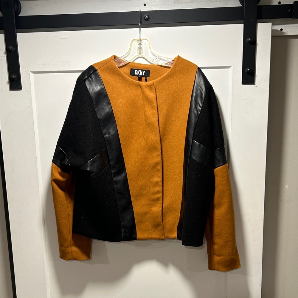 DKNY Women's Black and Orange Blazer